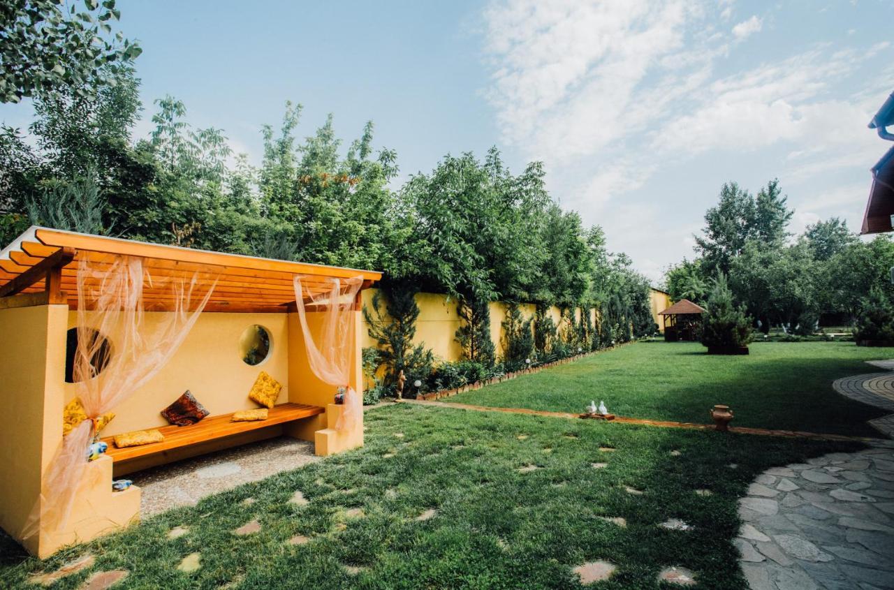 Sunrise Boutique Hotel Берегово Екстериор снимка
